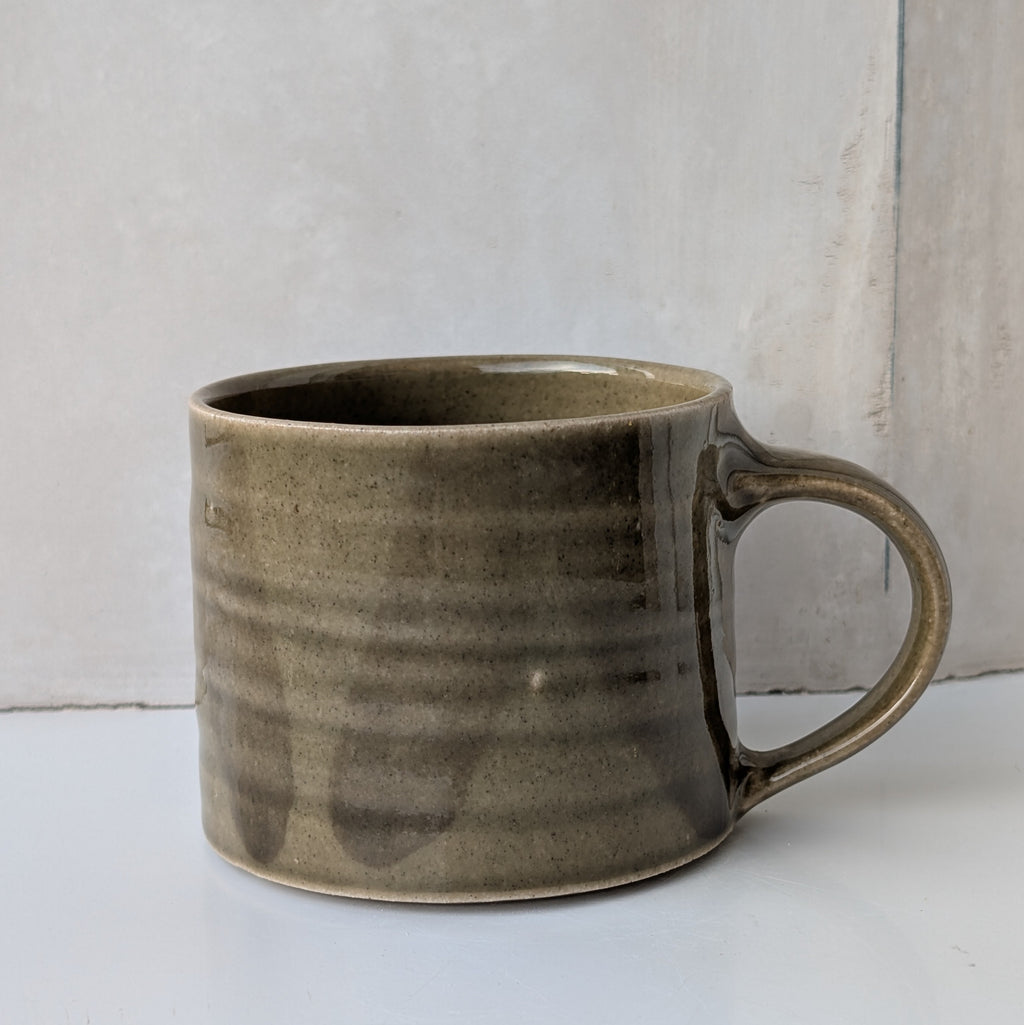 Medium Stoneware Mug - moss green